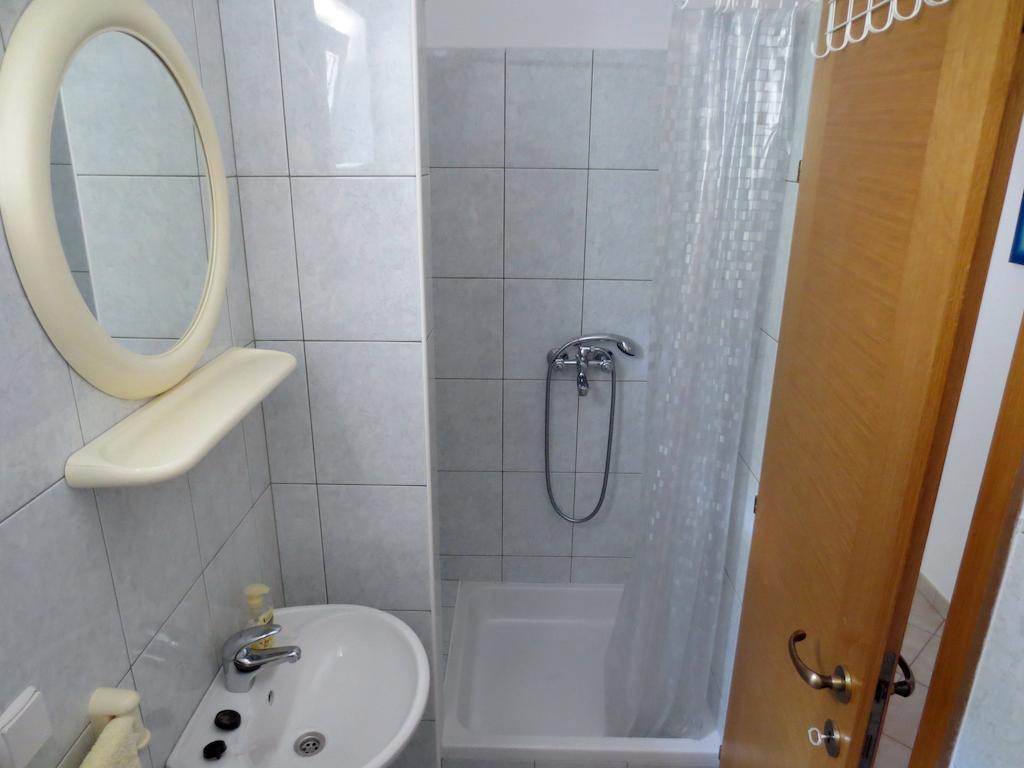 Apartments Kovacic Omiš Szoba fotó