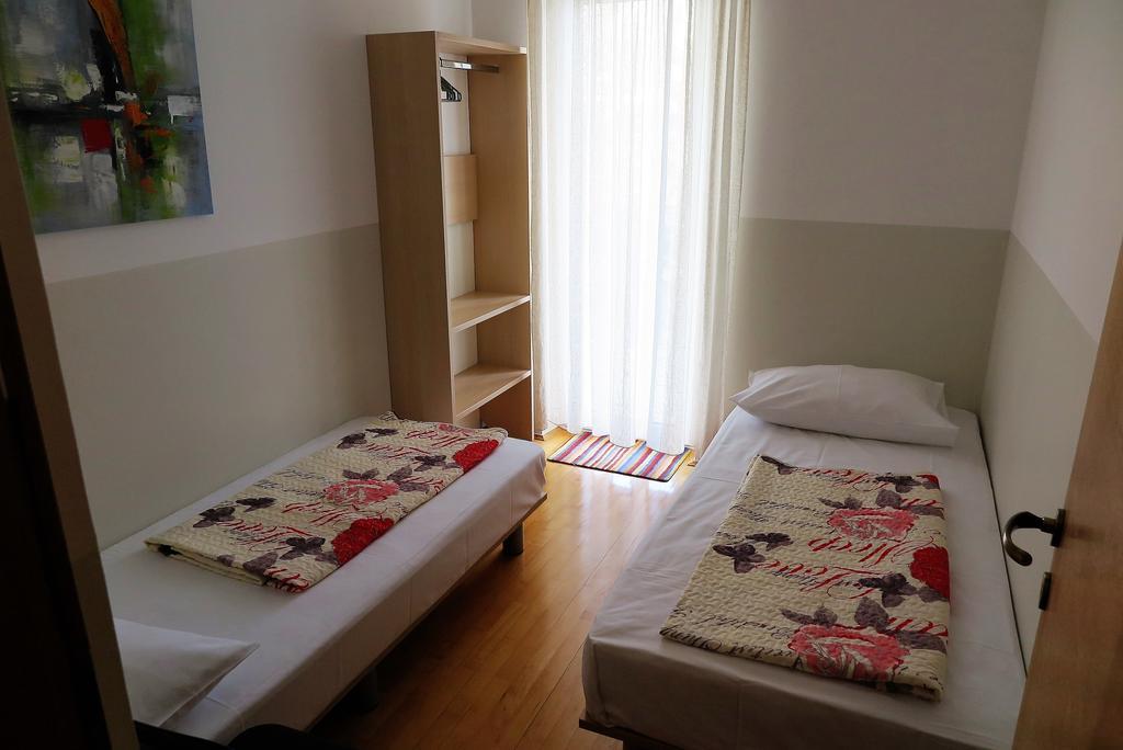 Apartments Kovacic Omiš Kültér fotó