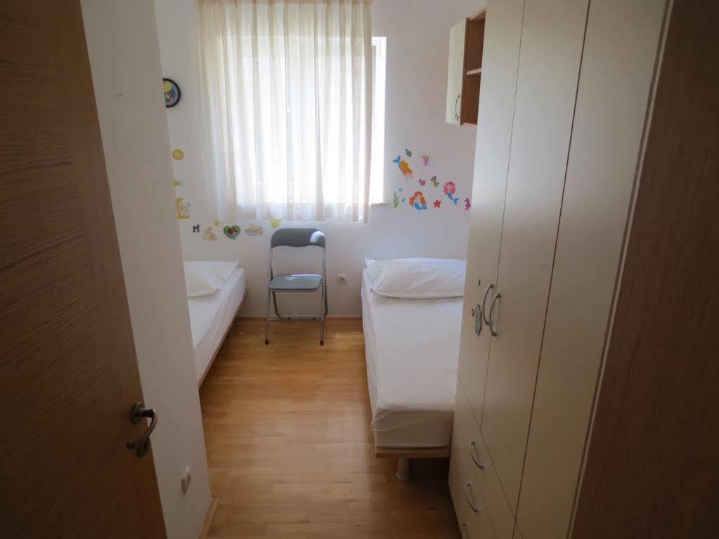 Apartments Kovacic Omiš Kültér fotó