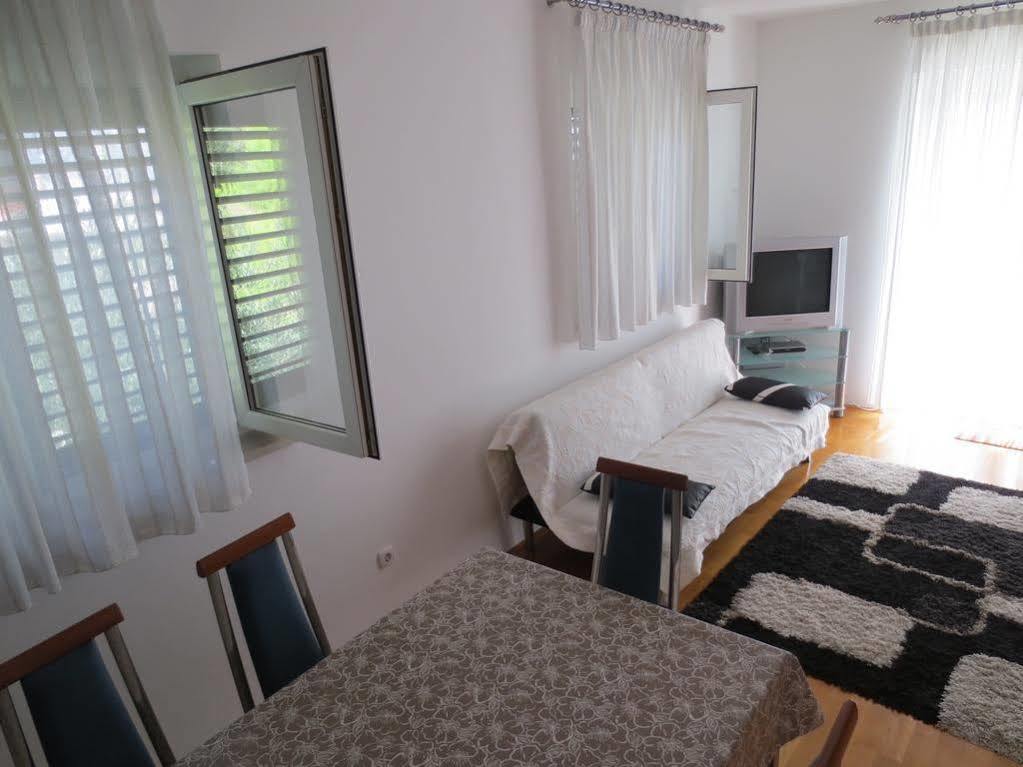 Apartments Kovacic Omiš Kültér fotó