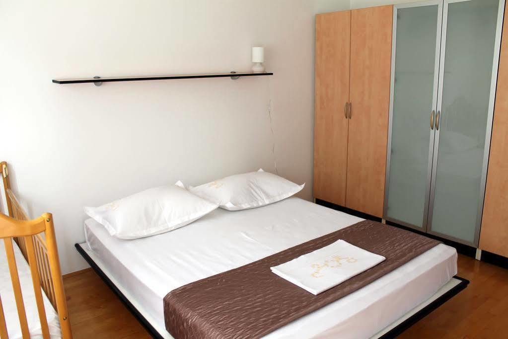 Apartments Kovacic Omiš Kültér fotó